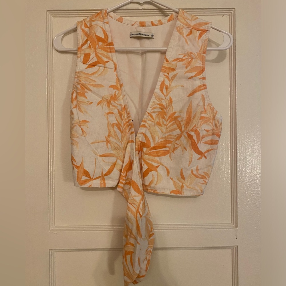 SOLD Abercrombie & Fitch Tropical Linen Front-Tie Sleeveless Crop Top - XS